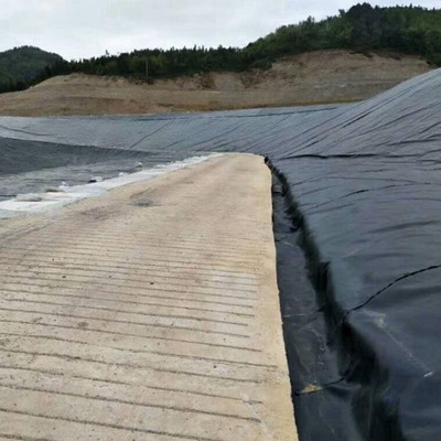 污水池為什么選擇鋪設土工膜 解析防滲土工膜的關鍵作用